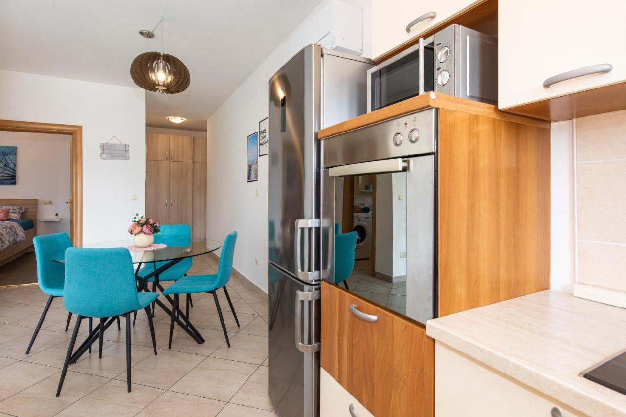 Apartman Jelena Vrbnik Exterior photo